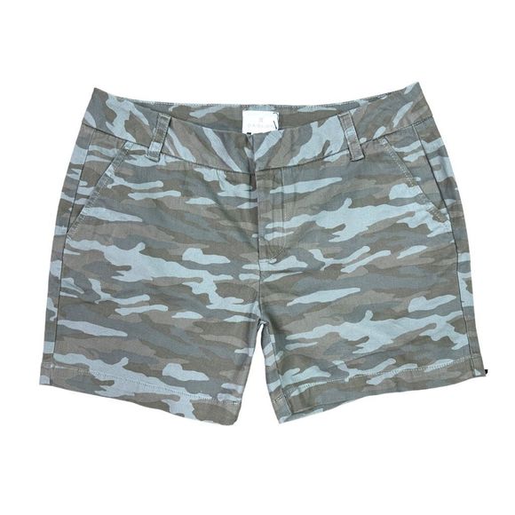 Caslon Green Camo Shorts - Size 10 - Picture 1 of 3